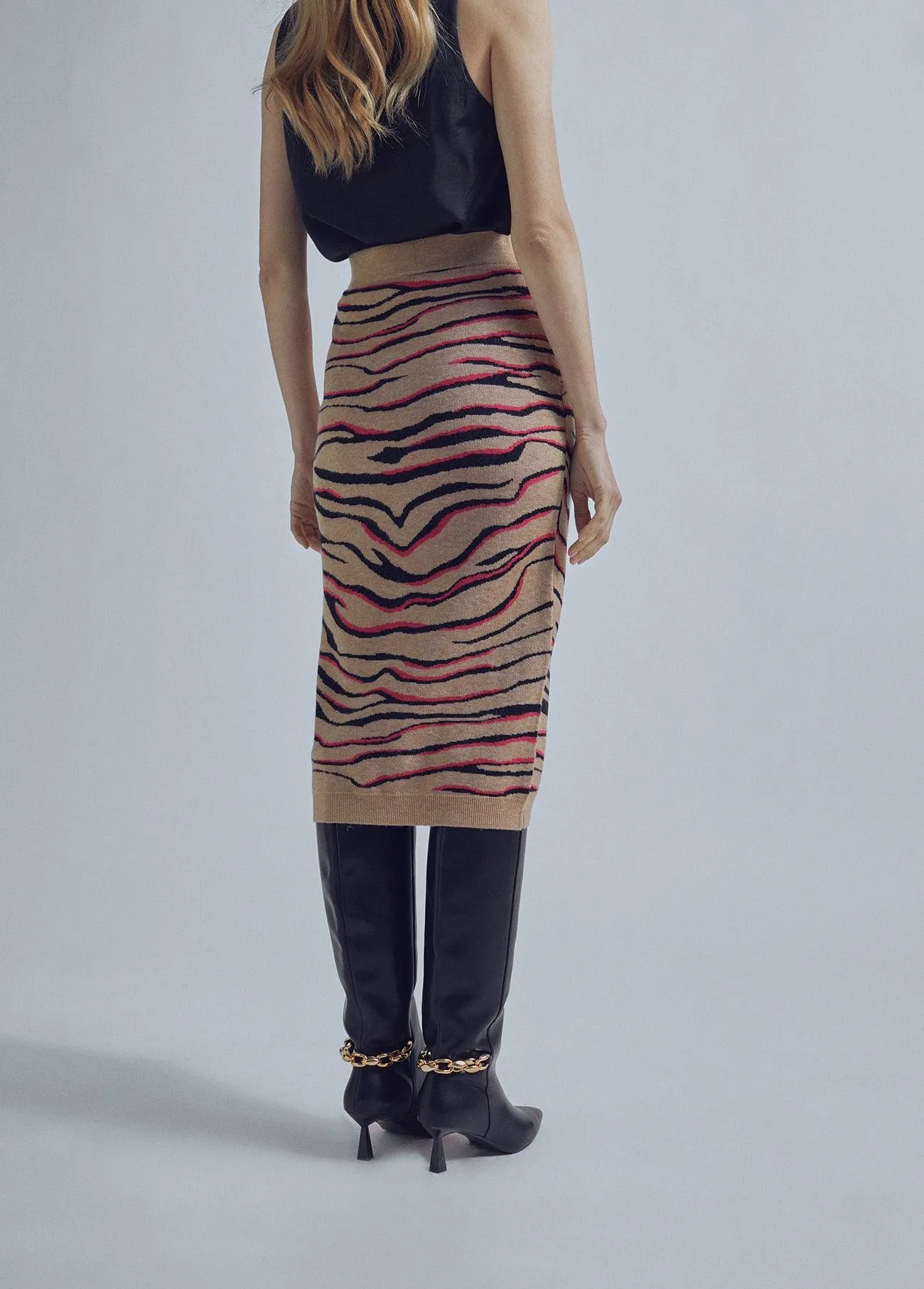 Animal print midi knit skirt