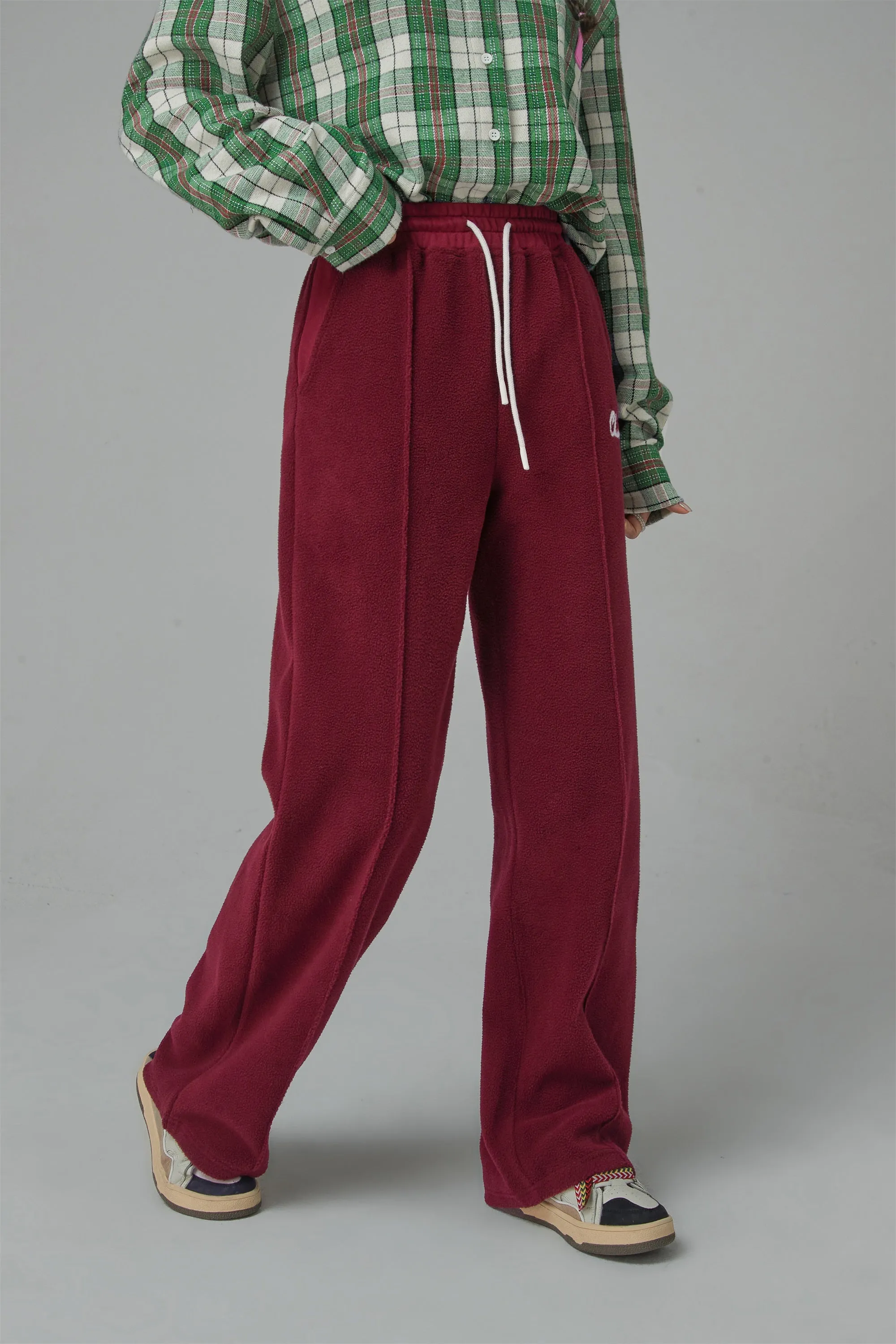 Back Hearts Fleece Wide Pants