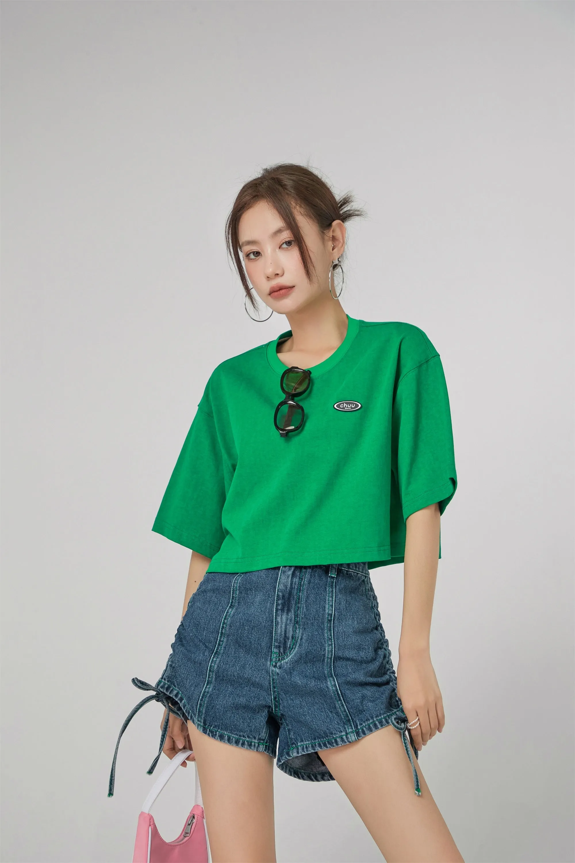 Chuu Logo Overfit Crop T-Shirt